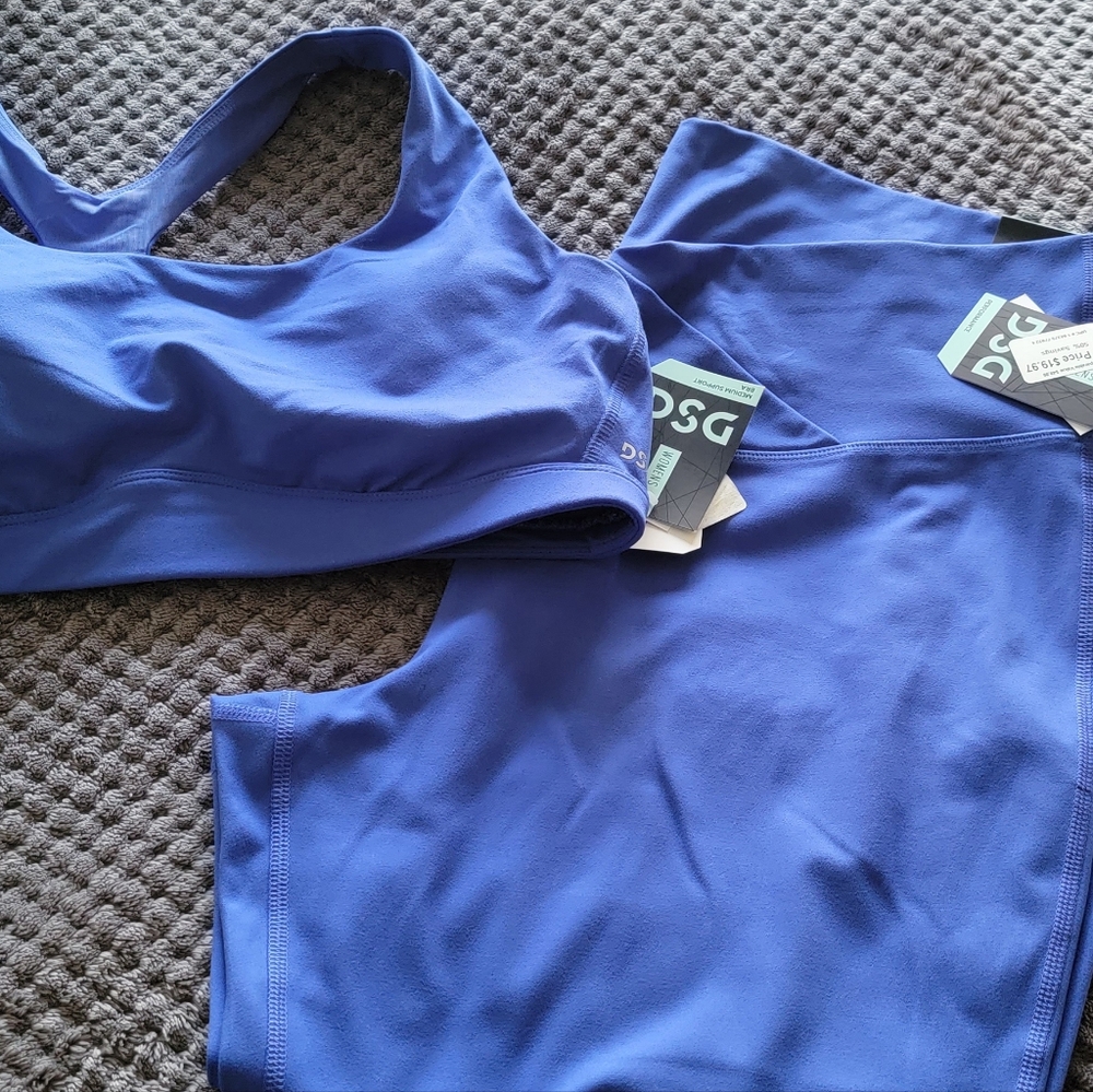 DSG sports bra and legging set. Size 2X. Color: Lucid Blue.